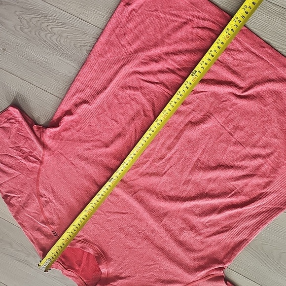 Lululemon Swifty Tech Activewear Athletic Short Sleeve Shirt, Large *Slight Flaw - Picture 8 of 13